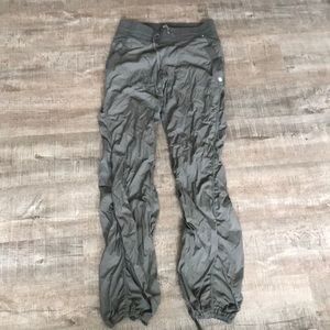 Unlined studio pants size 6